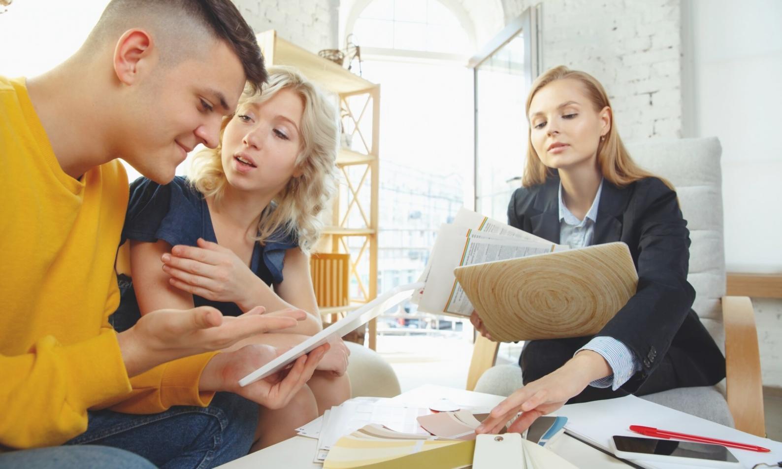 Moderne Schulungsräume mit interaktiver Ausstattung